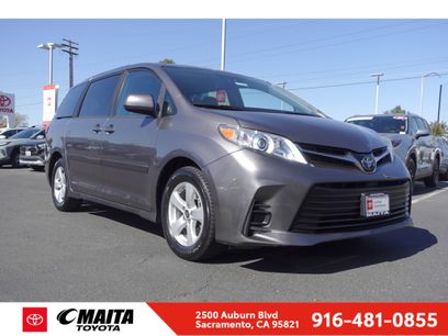 Certified 2019 Toyota Sienna LE w/ Carpet Mat Package