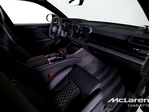 Used 2025 Lamborghini Urus S AWD/4WD image 27