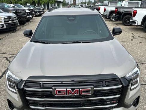 New 2026 GMC Terrain AT4 w/ Technology Package II AWD/4WD image 3