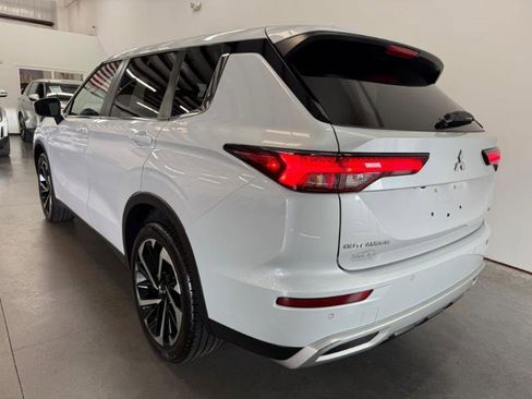 Used 2024 Mitsubishi Outlander SE FWD image 7