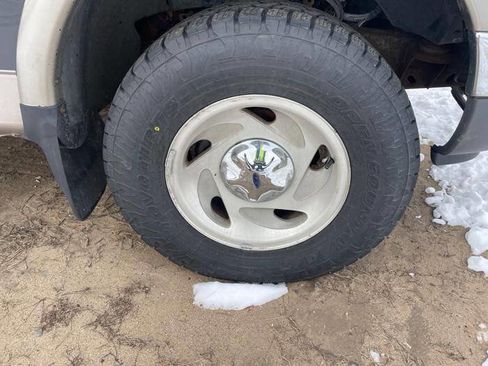 Used 2003 Ford F150 XLT image 19