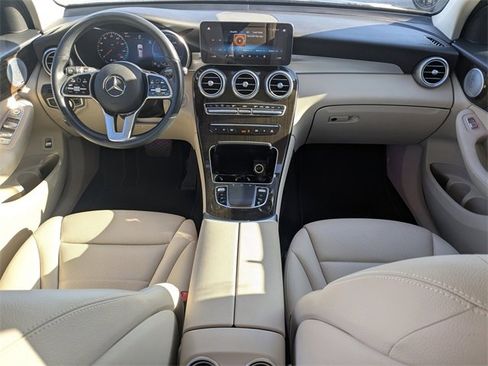 Used 2021 Mercedes-Benz GLC 300 image 16