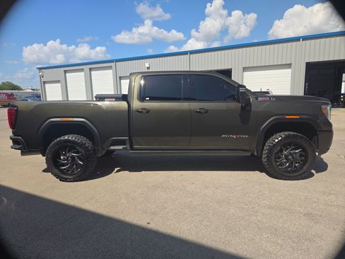 Used 2022 GMC Sierra 2500 AT4 w/ Gooseneck/5TH Wheel Package AWD/4WD image 2