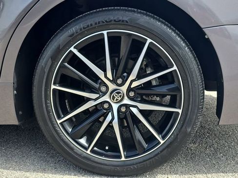 Used 2022 Toyota Camry SE image 32