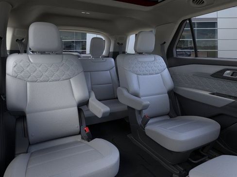 New 2026 Ford Explorer Platinum w/ LUX Leather Package AWD/4WD image 11