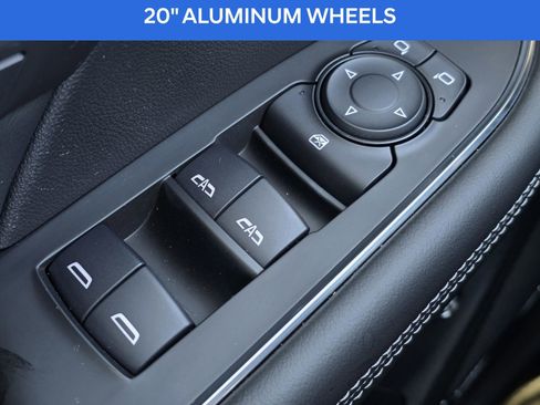 Used 2021 Buick Envision Essence w/ Technology Package I image 31