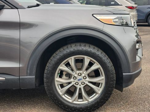 Used 2023 Ford Explorer Limited w/ Limited Technology Package AWD/4WD image 29