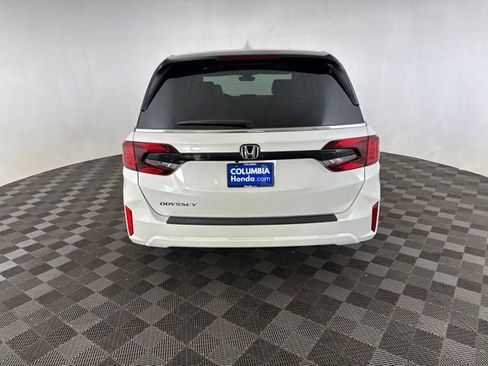 Certified 2026 Honda Odyssey EX-L image 6