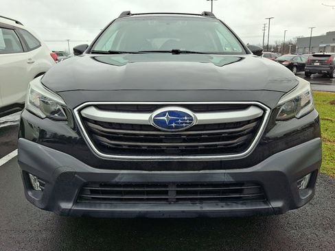 Used 2020 Subaru Outback Premium image 2