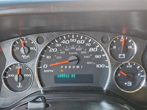 Used 2016 Chevrolet Express 2500 image 11