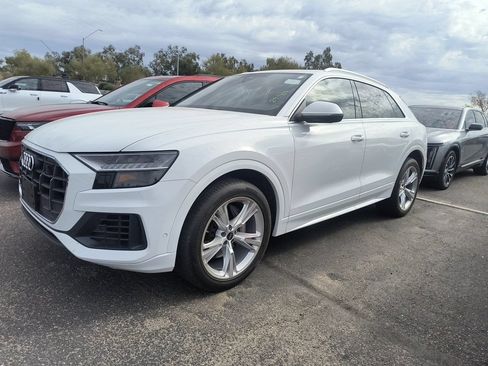 Used 2023 Audi Q8 Premium AWD/4WD image 3