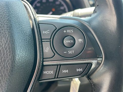 Used 2024 Toyota Camry SE image 23