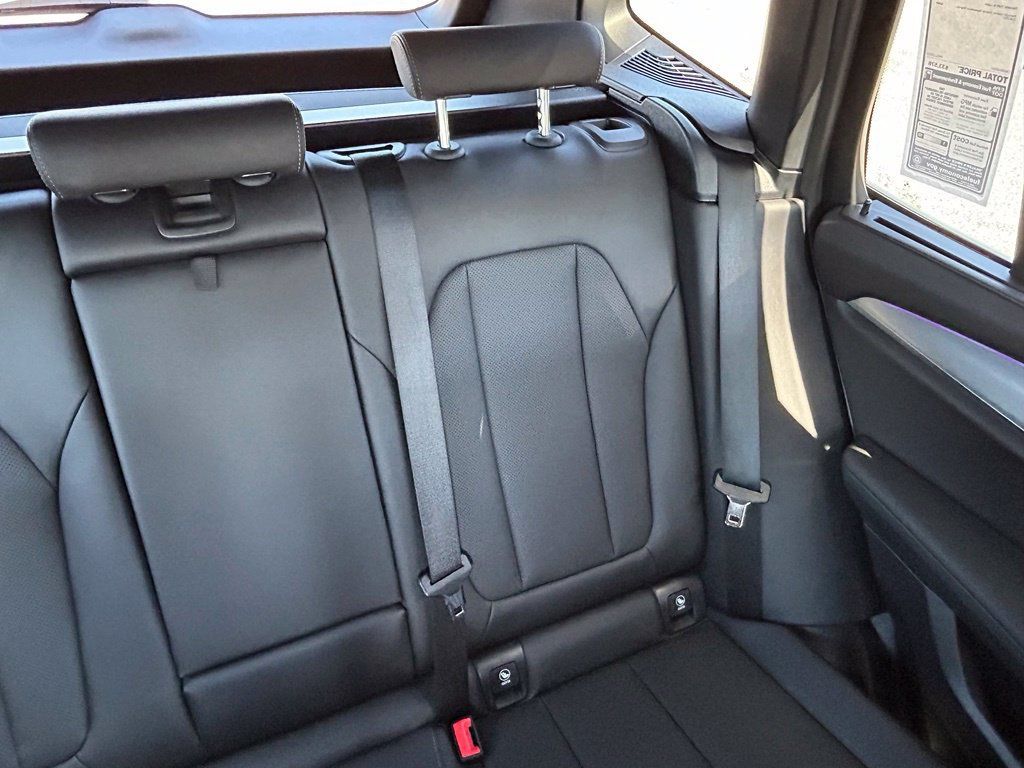 Used 2023 BMW X3 sDrive30i w/ M Sport Package RWD image 14