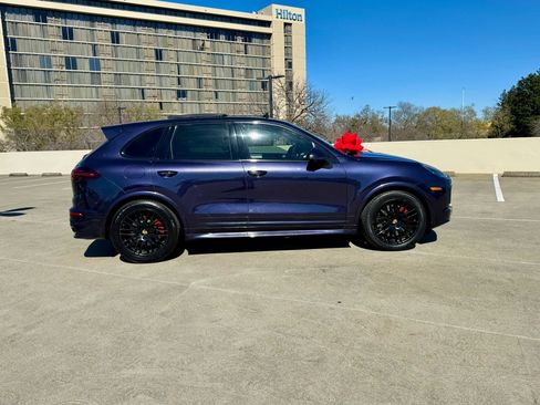 Used 2018 Porsche Cayenne GTS w/ Premium Package Plus AWD/4WD image 3