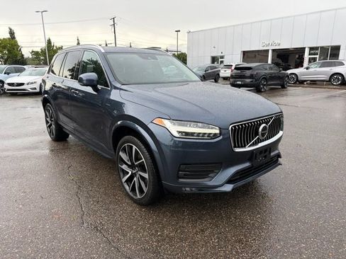 Used 2020 Volvo XC90 T6 Momentum AWD/4WD image 3