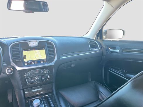 Used 2022 Chrysler 300 Touring L w/ Popular Equipment Group image 24