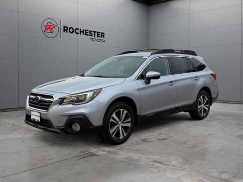 Used 2019 Subaru Outback 2.5i Limited w/ Popular Package #2 AWD/4WD image 7