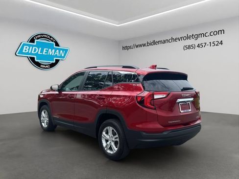 Used 2024 GMC Terrain SLE w/ Driver Convenience Package AWD/4WD image 5