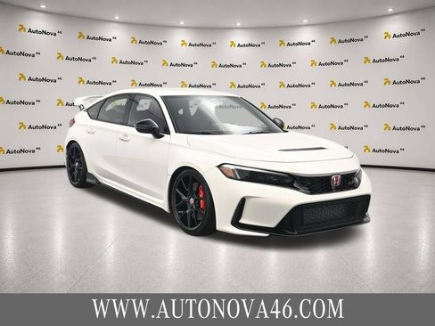 Used 2024 Honda Civic Type R image 11