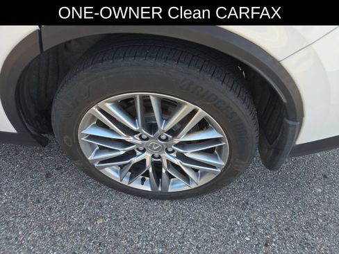 Used 2024 Acura MDX w/ Advance Package AWD/4WD image 6