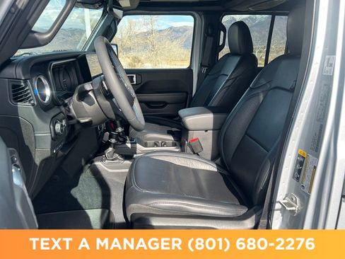Used 2024 Jeep Wrangler High Altitude AWD/4WD image 9