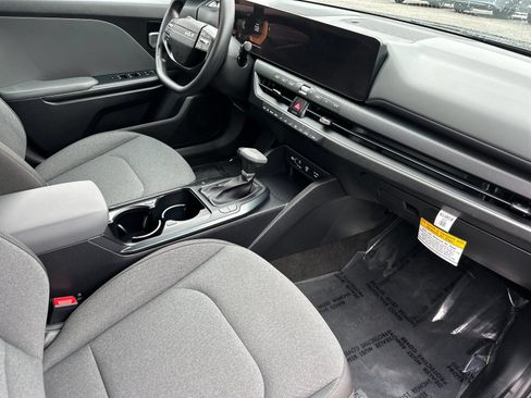 Certified 2025 Kia K4 FWD image 19