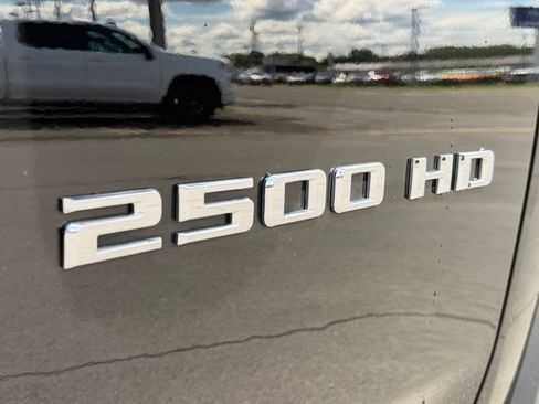 Used 2025 Chevrolet Silverado 2500 LT w/ All Star Edition AWD/4WD image 8