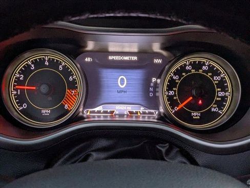 Used 2015 Jeep Cherokee Trailhawk w/ Comfort/Convenience Group image 11