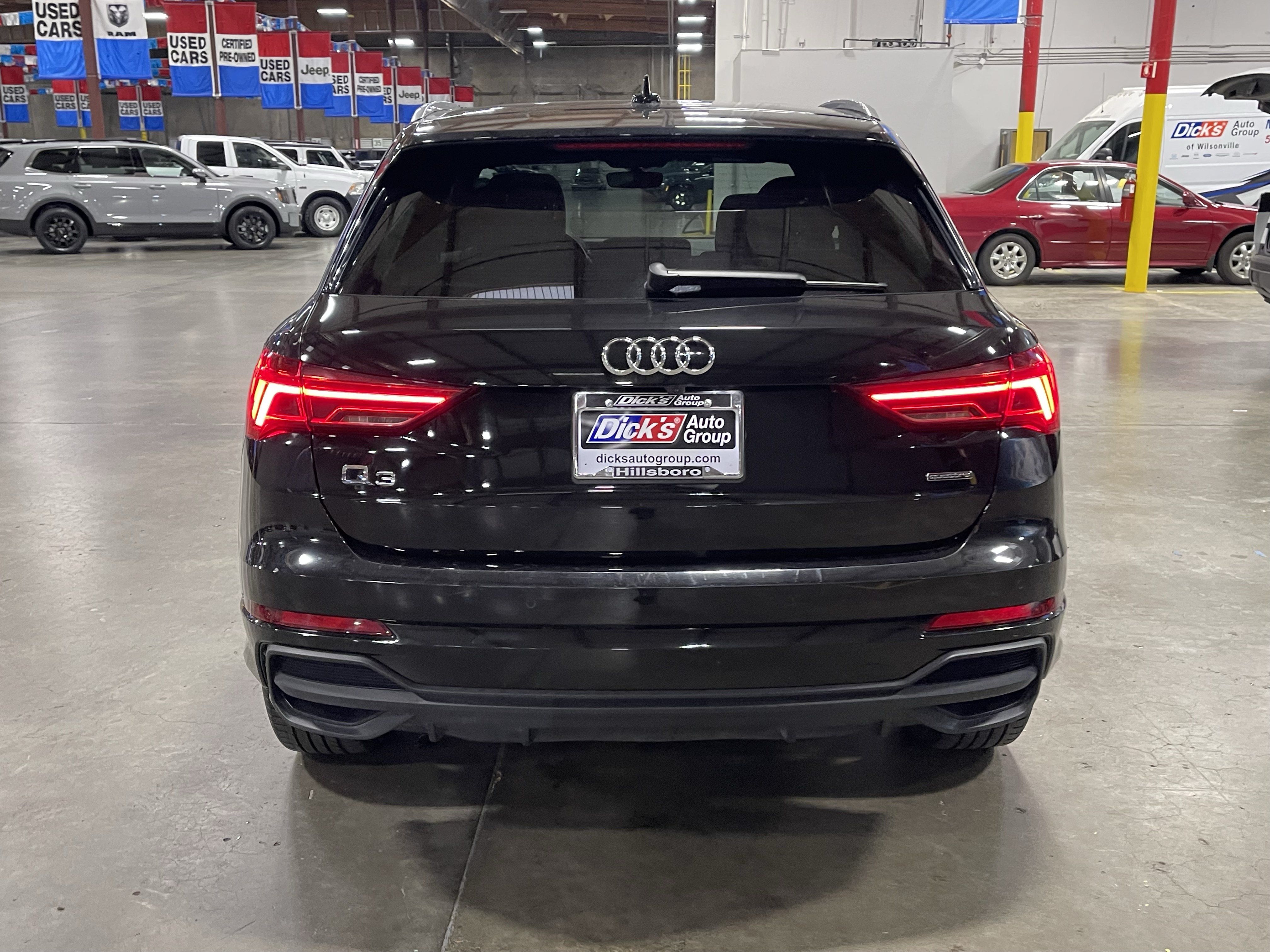 Used 2025 Audi Q3 2.0T Premium AWD/4WD image 4