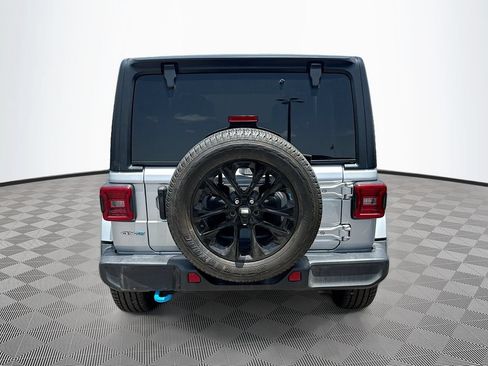 Used 2023 Jeep Wrangler Unlimited Sahara w/ Cold Weather Group AWD/4WD image 7