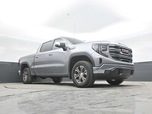 Used 2026 GMC Sierra 1500 SLT AWD/4WD image 43