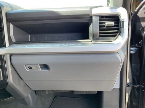 New 2026 Ford F250 4x4 Crew Cab Super Duty image 36