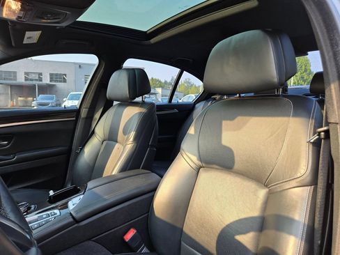 Used 2015 BMW 550i xDrive Sedan AWD/4WD image 21