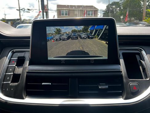 Used 2022 GMC Yukon XL AT4 image 15