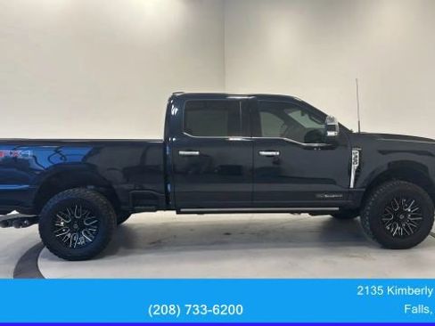 Used 2024 Ford F350 Platinum w/ FX4 Off-Road Package image 8