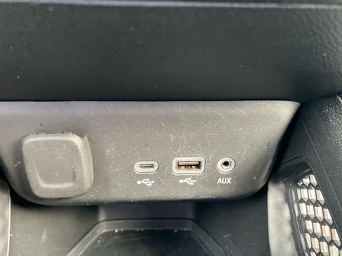 Used 2022 Chevrolet TrailBlazer RS image 26