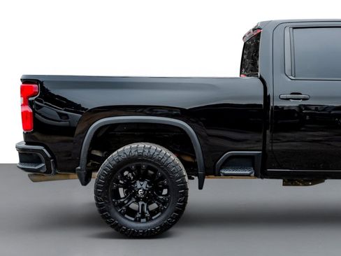 Used 2024 Chevrolet Silverado 2500 Custom w/ Custom Value Package AWD/4WD image 6