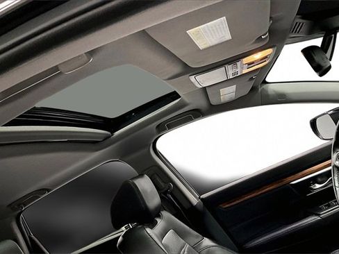 Used 2021 Honda CR-V Touring image 4