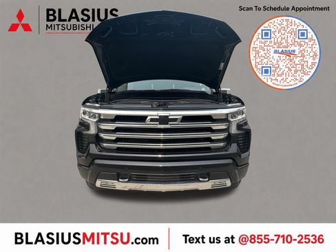 Used 2023 Chevrolet Silverado 1500 High Country w/ Technology Package AWD/4WD image 74