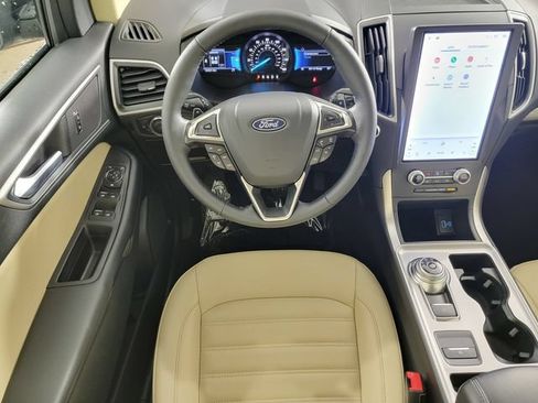 Certified 2024 Ford Edge SEL w/ Convenience Package AWD/4WD image 25