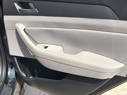 Used 2018 Hyundai Sonata SEL FWD image 14