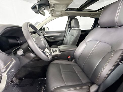 Used 2025 MAZDA CX-90 Plug-In Hybrid w/Premium Sport AWD/4WD image 3