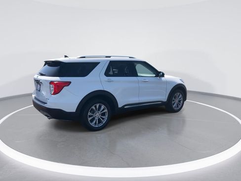 Used 2023 Ford Explorer Limited AWD/4WD image 8