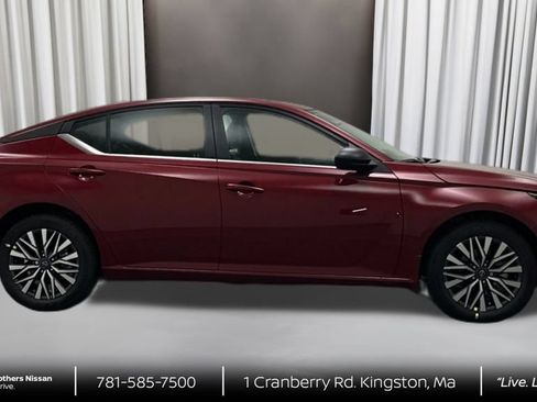 New 2026 Nissan Altima 2.5 SV AWD/4WD image 4