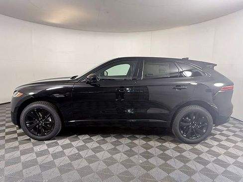 Certified 2025 Jaguar F-PACE R-Dynamic S image 4