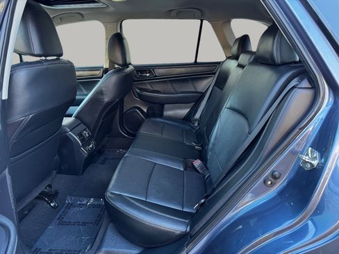 Used 2018 Subaru Outback 2.5i Limited image 17