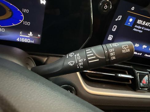 Used 2024 Chevrolet TrailBlazer LT image 37