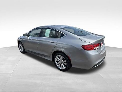 Used 2015 Chrysler 200 Limited w/ Convenience Group FWD image 7