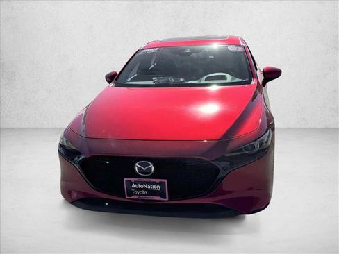 Used 2022 MAZDA MAZDA3 s FWD image 2