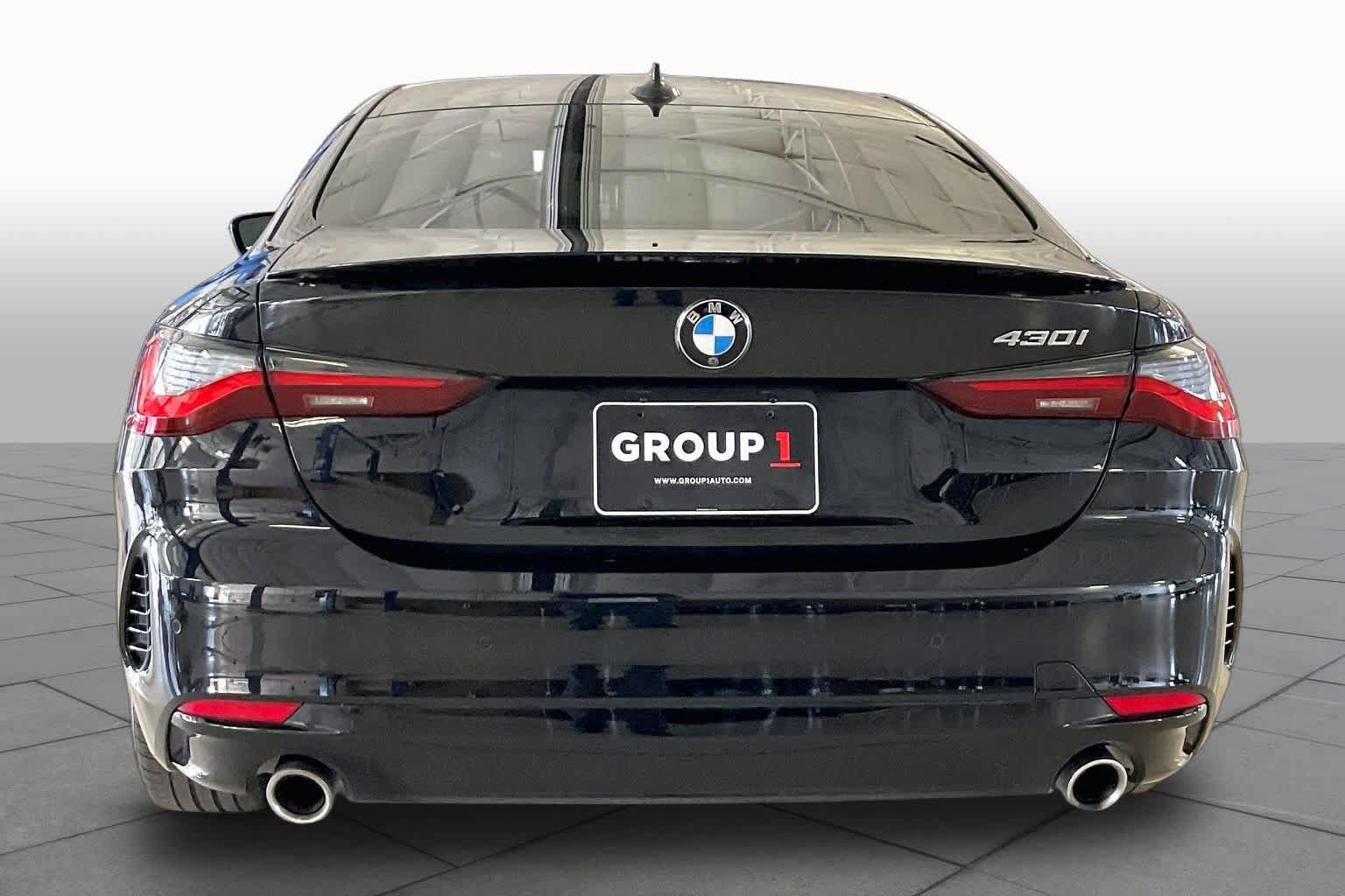 Used 2021 BMW 430i Coupe w/ Convenience Package RWD image 4